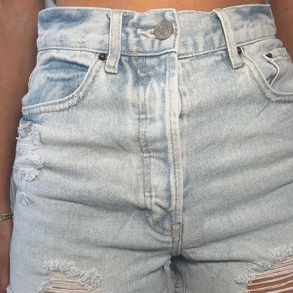 ultra high rise vintage distressed denim short - Picture 2 of 8